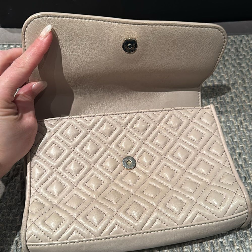 Tory Burch -Authentic Fleming Small Convertible Shoulder Bag Light Taupe - Picture 7 of 17